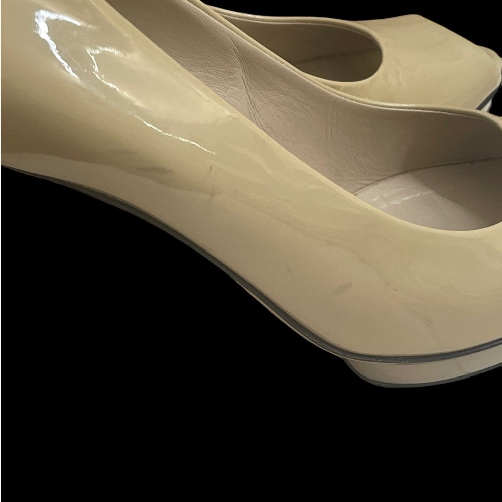 Gucci Bamboo Accent Patent Leather Pumps size  39.5 (9.5) - Picture 12 of 14